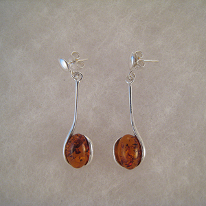 Boucles d'oreilles ovale tige longue  - bijou ambre et argent